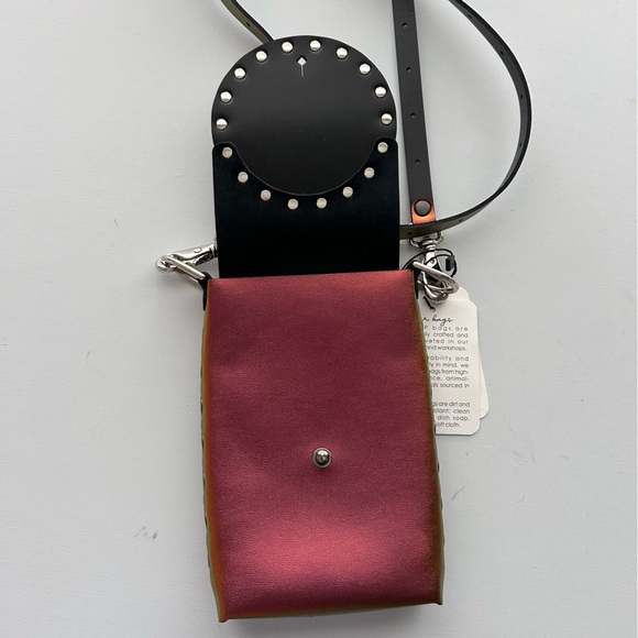 Mohop Arrow Mobile Crossbody Bag - New with tags - Picture 4 of 9